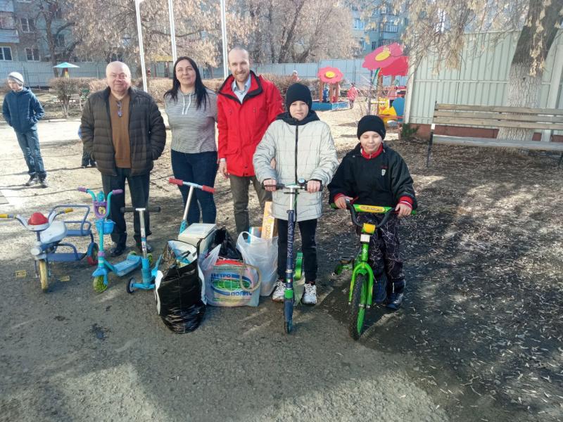 Друзья, разделите с нами огромную радость!