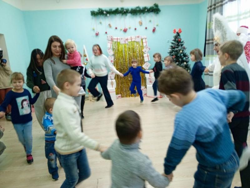 Мы ﻿встретились ﻿с ﻿артистами "Царево городище" ﻿и ﻿нашими ﻿дорогими 'Родными душами'. ﻿Новогодний спектакль ﻿открыл ﻿нам глаза на историю нашего города Кургана!