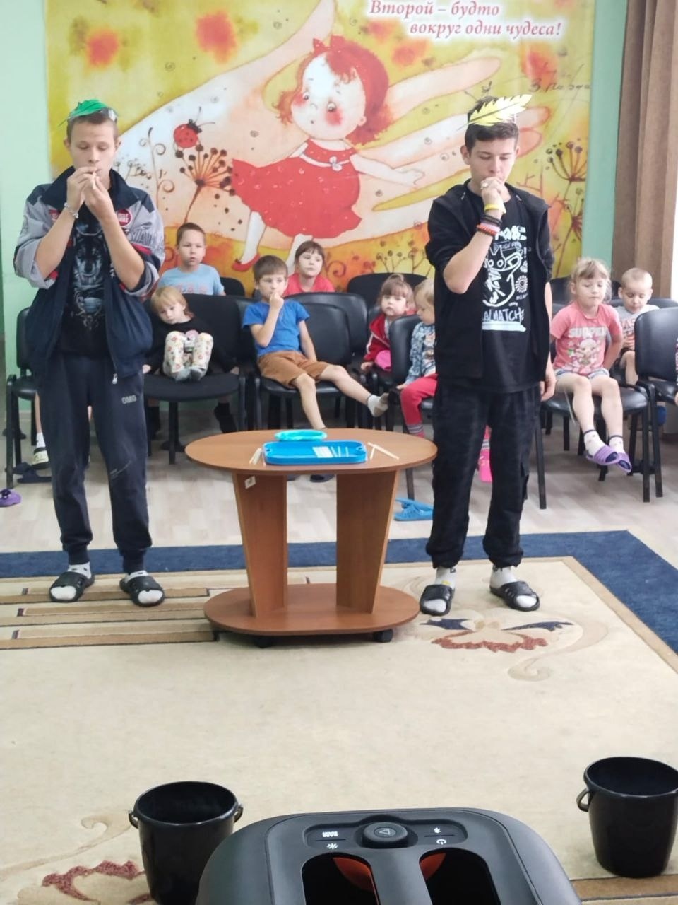Два племени индейцев - "Быстрая Пума" и "Мудрый Филин" - встали на тропу войны.
