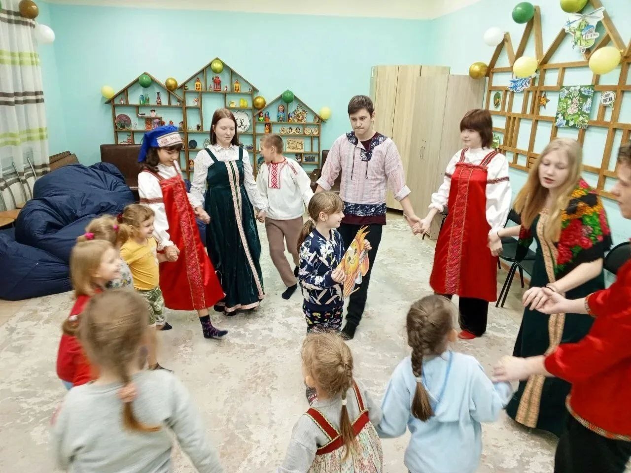 Замечательный повод проникнуться народными традициями — светлый и яркий праздник Масленицы. Замечательный повод проникнуться народными традициями — светлый и яркий праздник Масленицы.