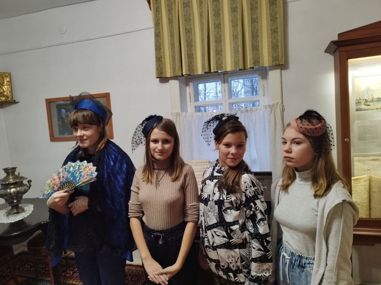 В рамках программы #Школа_жизненного_успеха_Мечтай_Планируй_Действуй посетили с воспитанницами дом-музей В. К. Кюхельбекера.