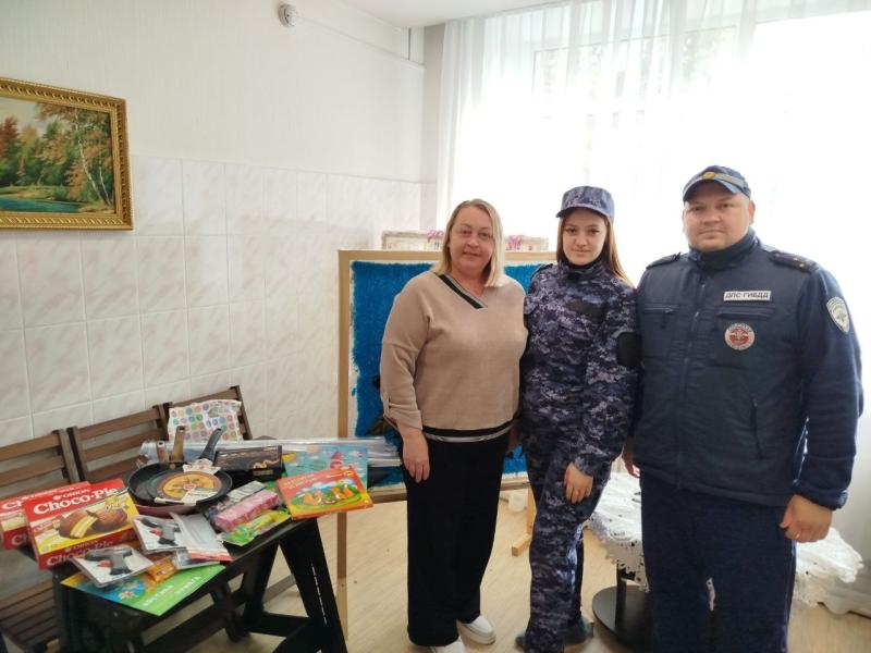 Хотим выразить искреннюю благодарность командиру ОБДПС Госавтоинспекции УМВД России по г. Кургану, подполковнику полиции Александру Сергеевичу Карпову и его сотрудникам за оказанную благотворительную помощь!