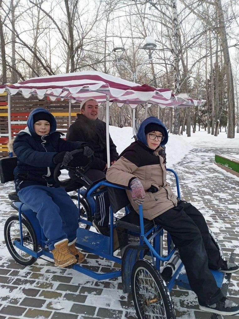 Повезло, что удалось провести этот день так насыщенно и трогательно!