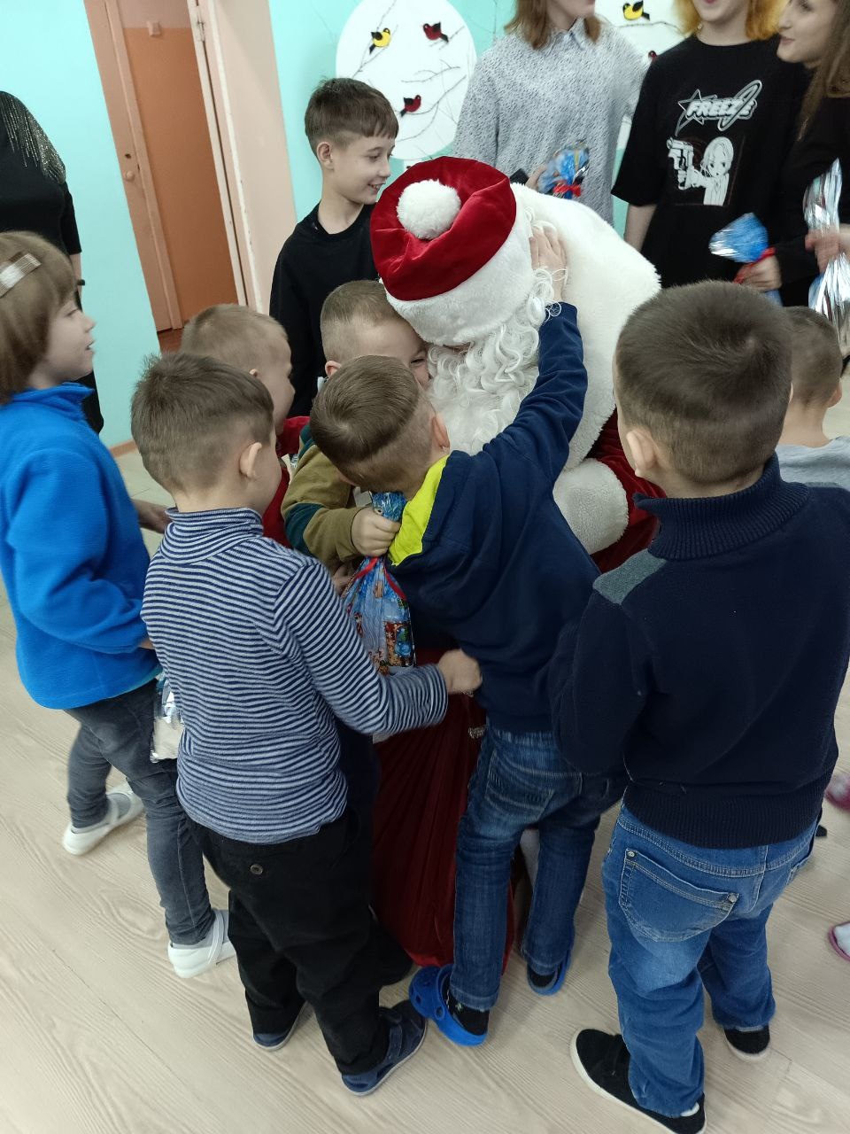 Дед Мороз специального назначения сегодня был в гостях у наших детей!