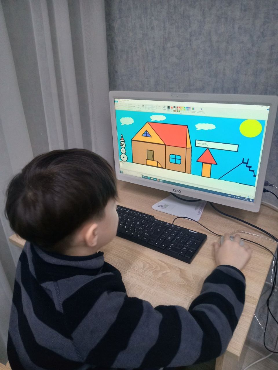 Организовали собственное "Интернет-кафе" Организовали собственное "Интернет-кафе"