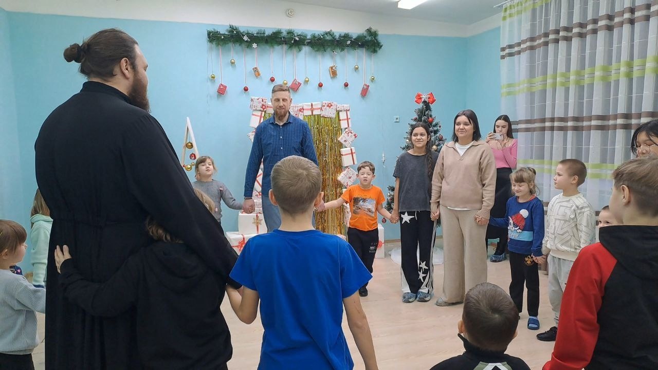 Мы были рады встрече с иеродиаконом Эрастом из Курганской епархии в нашем центре! Мы были рады встрече с иеродиаконом Эрастом из Курганской епархии в нашем центре!
