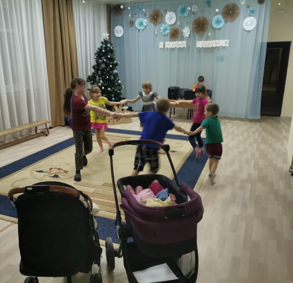 У нас прошло мероприятие "Новогодняя круговерть", наполненное ﻿радостью и ﻿весельем!