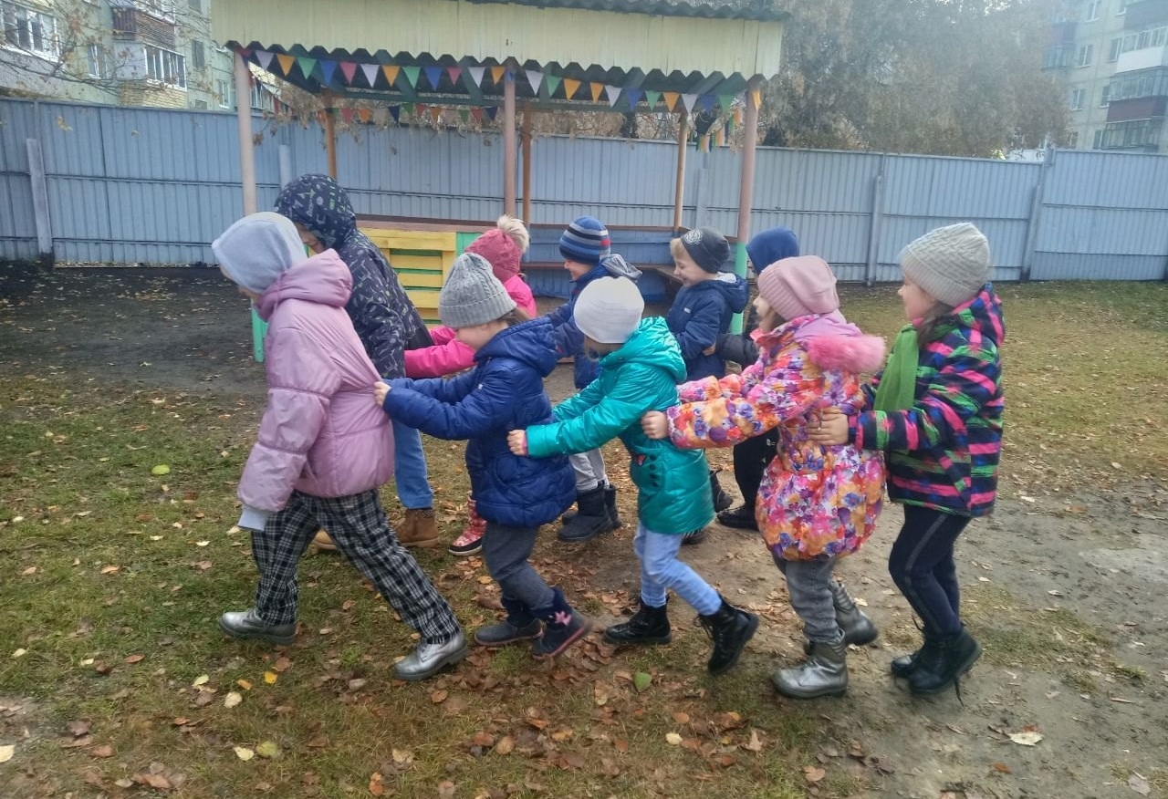 Ура!!!! Каникулы!!! Гуляем!!!! Но безопасность соблюдаем!!!