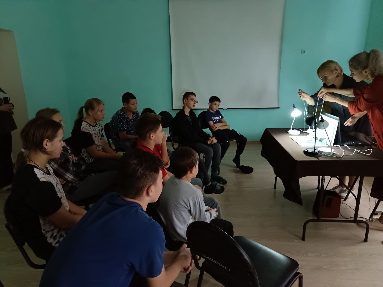 "Очень маленький театр"