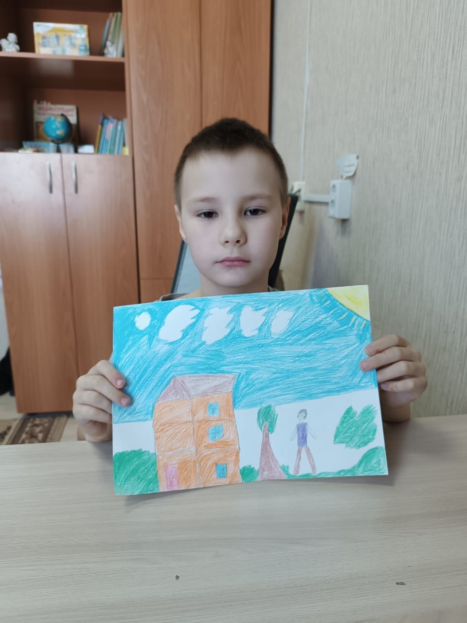 Дети гораздо реже говорят о своих проблемах, возможно, потому, что реже понимают, что они у них есть. Дети гораздо реже говорят о своих проблемах, возможно, потому, что реже понимают, что они у них есть.