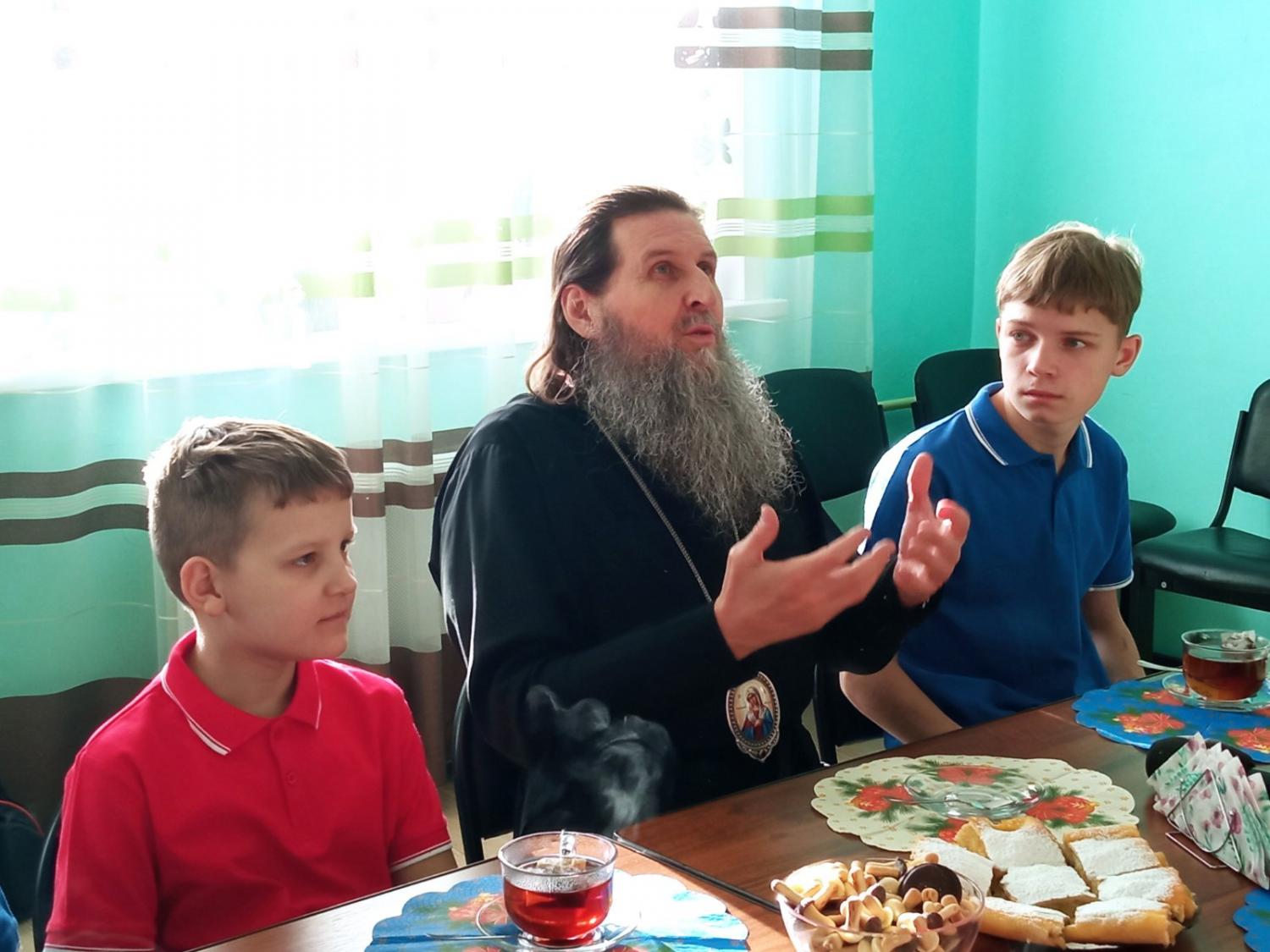 Сегодня у нас в гостях был митрополит Курганский и Белозерский Даниил. Сегодня у нас в гостях был митрополит Курганский и Белозерский Даниил.