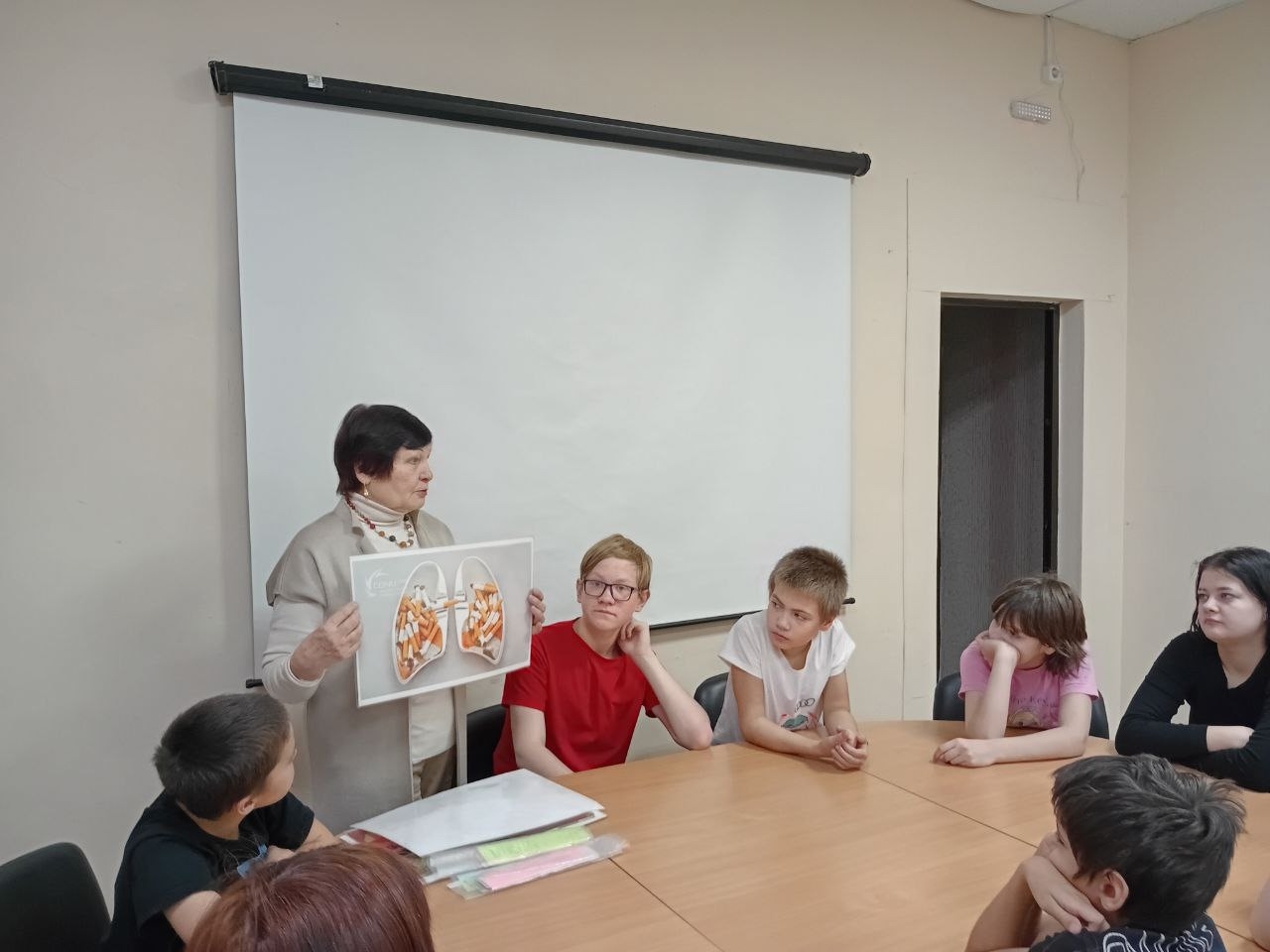 В рамках профилактической работы состоялась встреча с представителем КРОО «Новая жизнь» Курочкиной Верой Петровной.