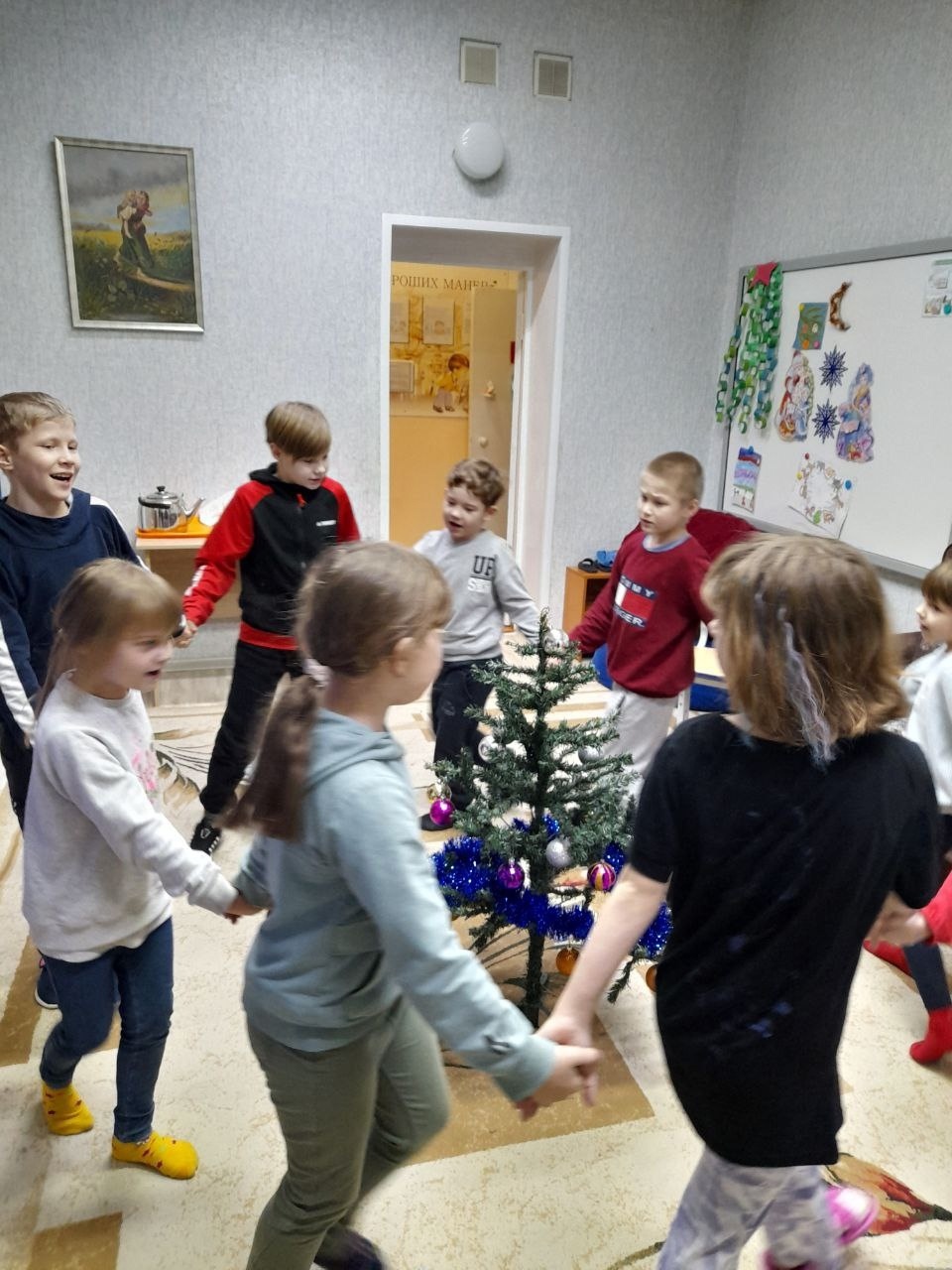 Наша караоке-вечеринка была ﻿настоящим праздником ﻿музыки и ﻿веселья!