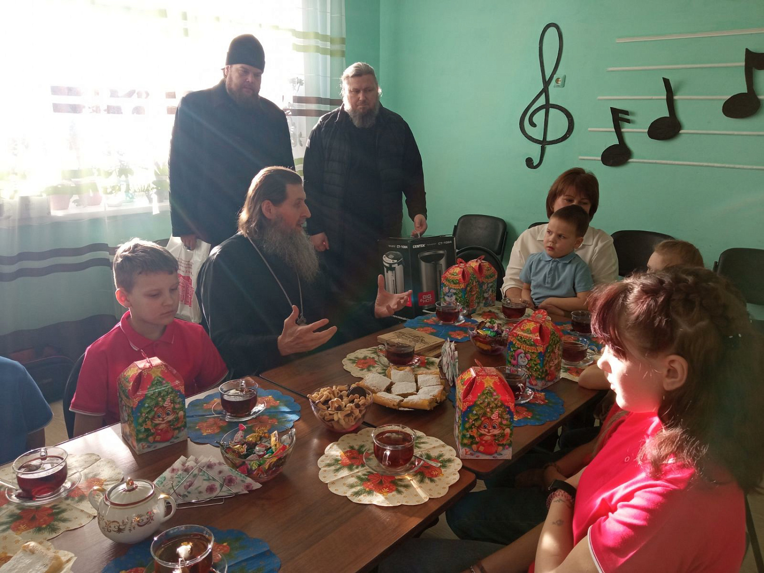 Сегодня у нас в гостях был митрополит Курганский и Белозерский Даниил. 