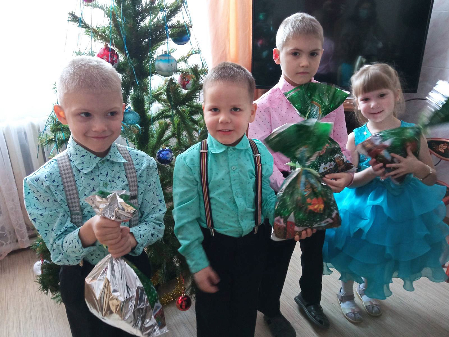 Новогодние чудеса продолжаются - у нас снова гости!