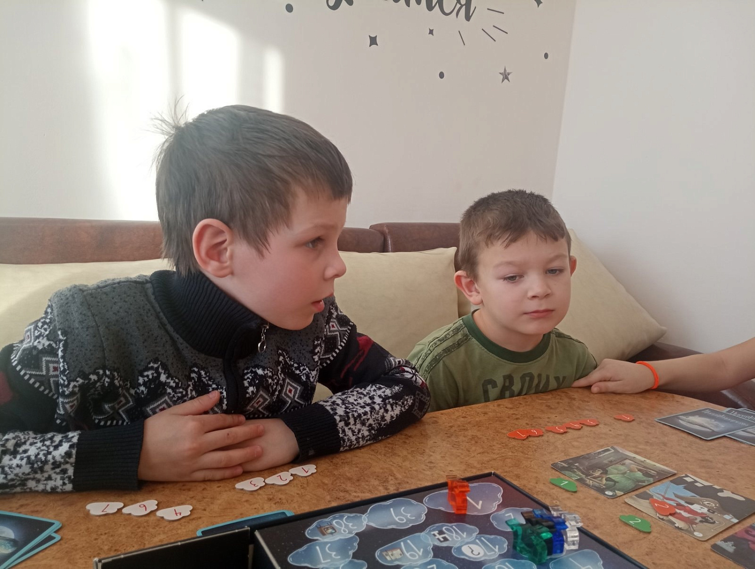 Психологическая коррекция с применением методов игротерапии.