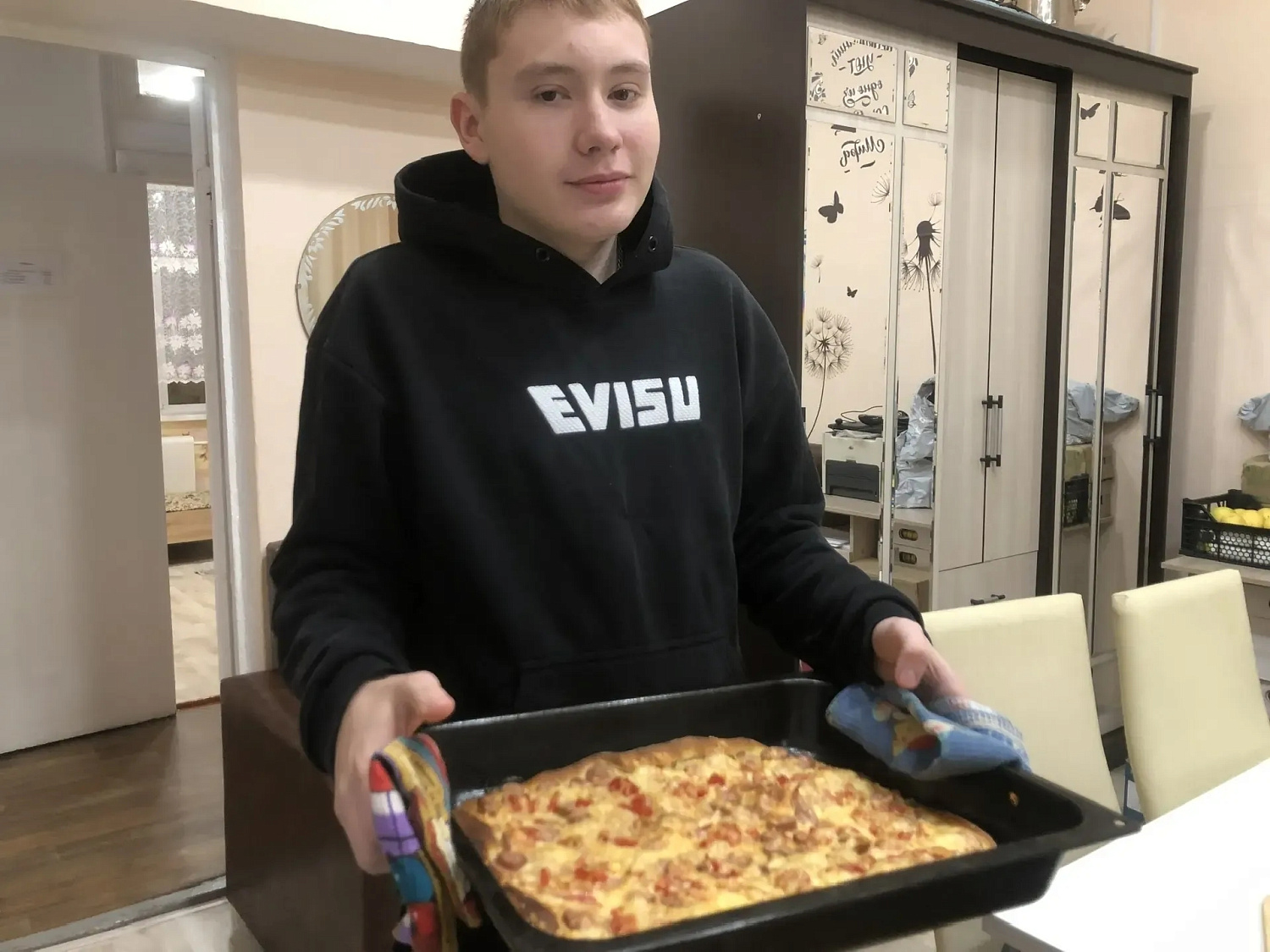 В рамках программы САП «Мой уютный дом» наши маленькие поварята взялись за приготовление пиццы и собирали красивые фруктовые тарелки.